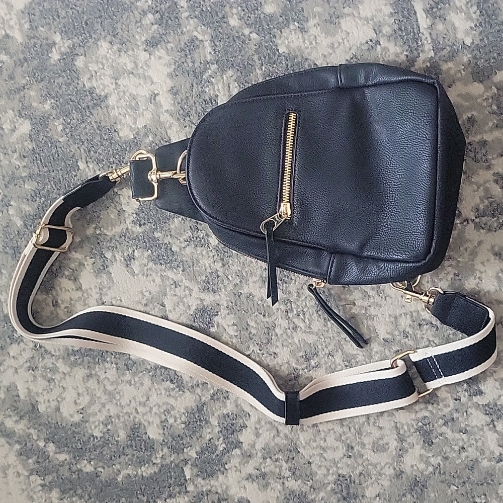 Universal Thread Black Backpack With Adjustable S… - image 1